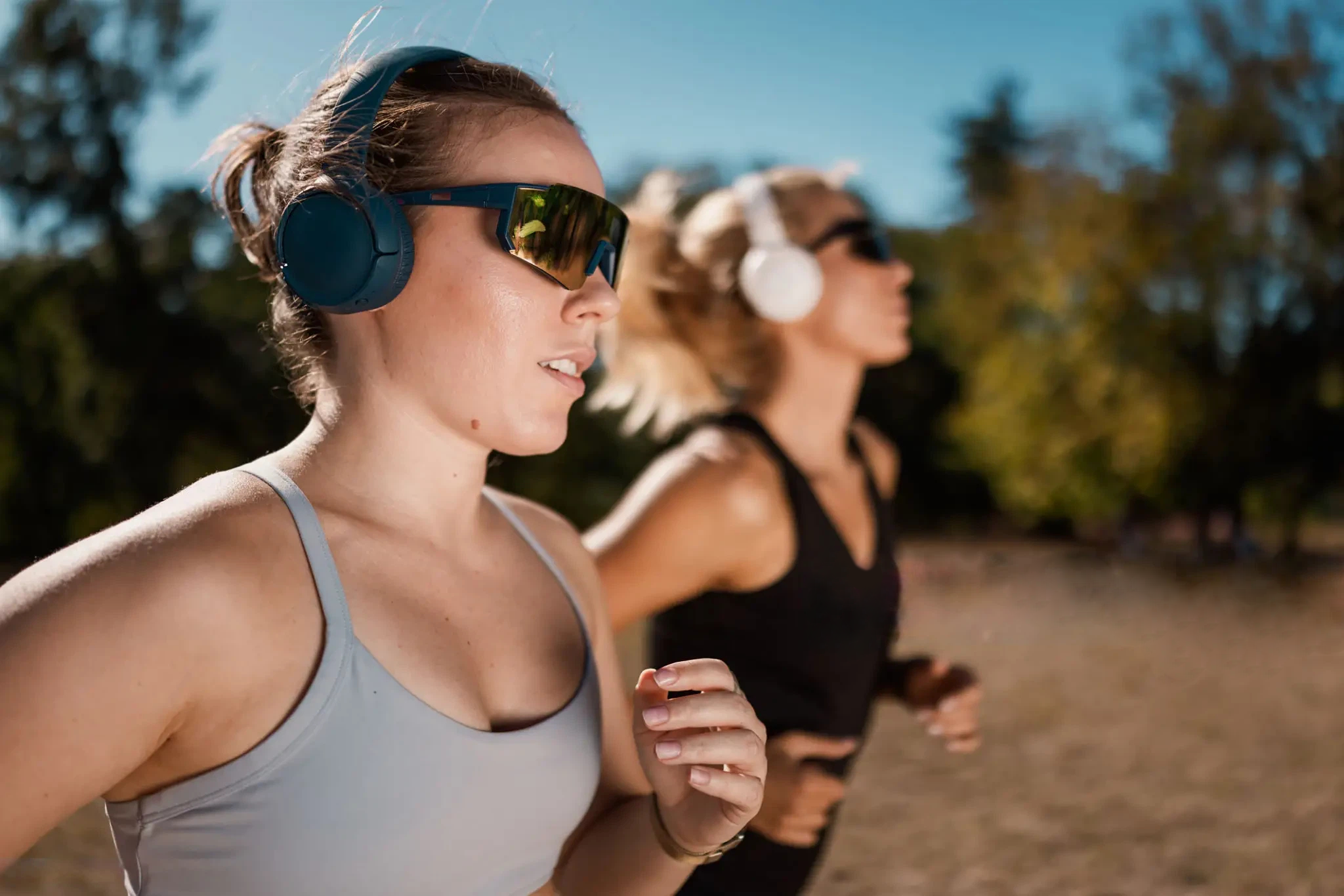 Shokz OpenRun Pro vs Aeropex bone conduction headphone comparison detail