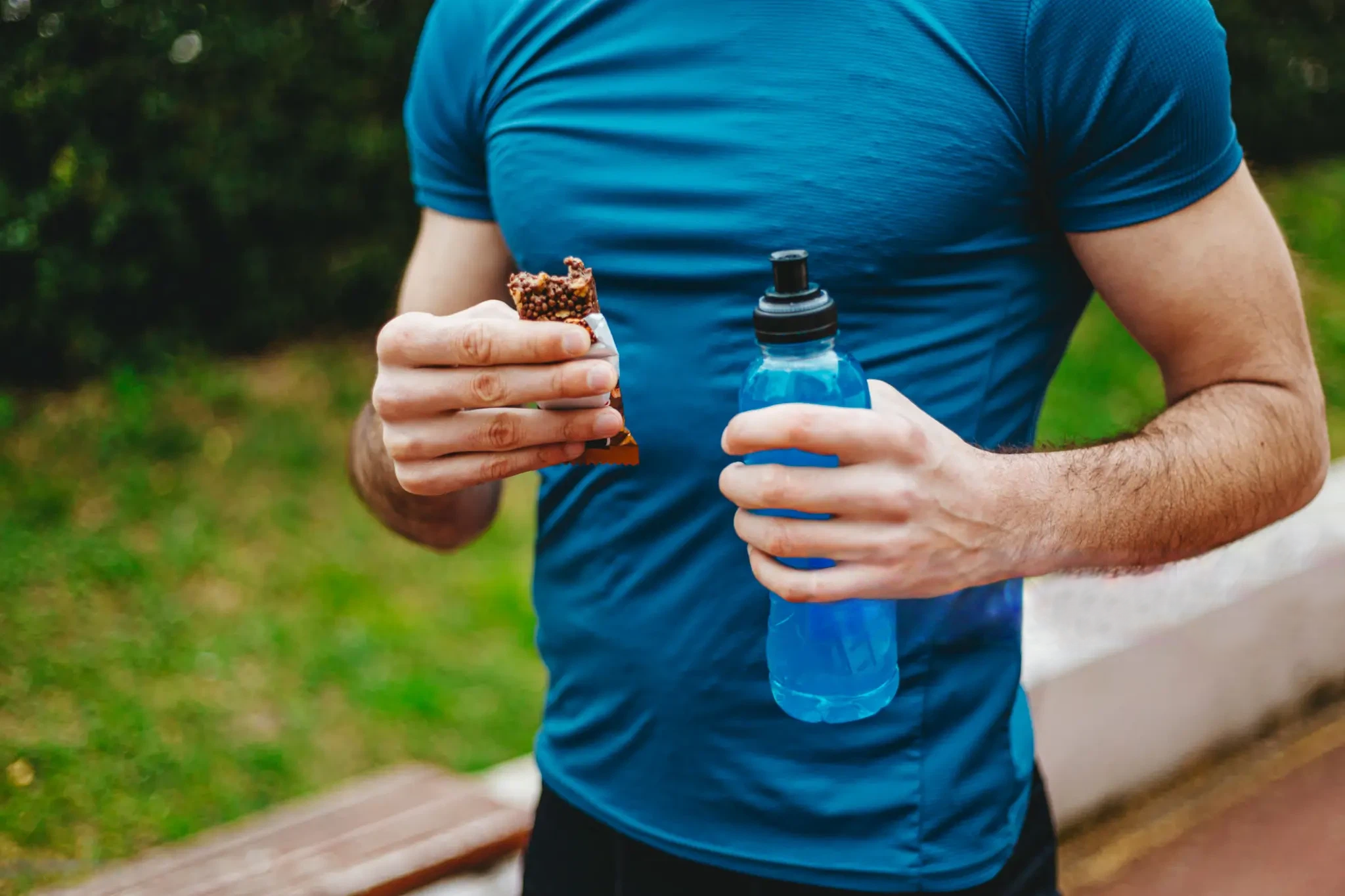 Running nutrition gels per hour guide — energy gels laid out on flat surface